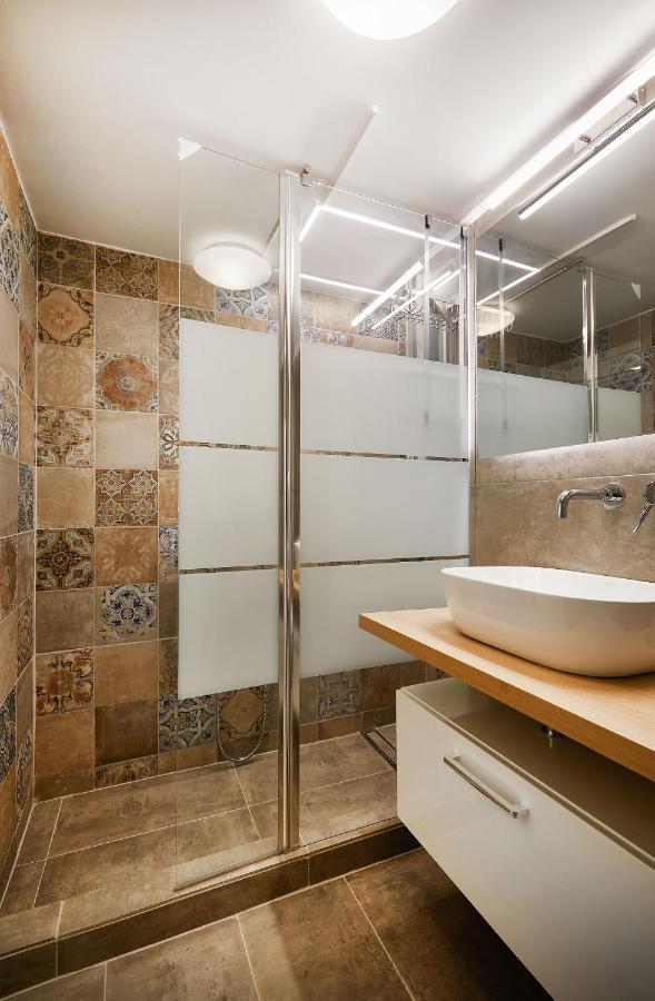 Chloe Boutique Apartments Nikis Atina Dış mekan fotoğraf